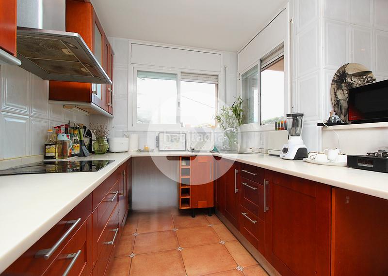 Foto 40cda777-5de8-4ca1-8c14-e1f3e4a0e59b. House with heating parking pool in El Poal Castelldefels