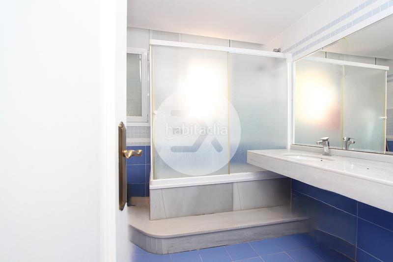 Foto 8c6db76d-6d44-4399-a2bf-ce377c44ec0d. House with heating parking pool in El Poal Castelldefels