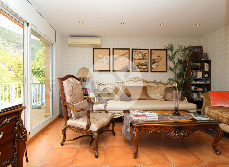 Foto 9194fac4-ad2e-4371-8d35-0f90724b138a. House with heating parking pool in El Poal Castelldefels