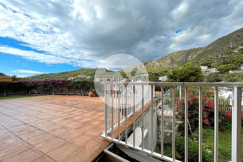 Foto acb48fb3-fe24-4e04-ad8b-9ced9f65c731. House with heating parking pool in El Poal Castelldefels