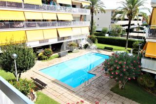 Appartement  Passeig marítim. Apartamento en primera línea de mar