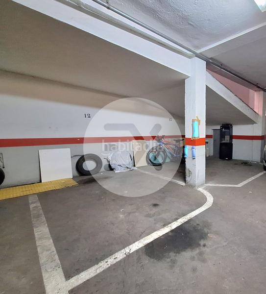 Foto 53105146-a0f3-446b-9b2b-9152e6a67aff. Autoparkplatz in Castell-Poble Vell Castelldefels