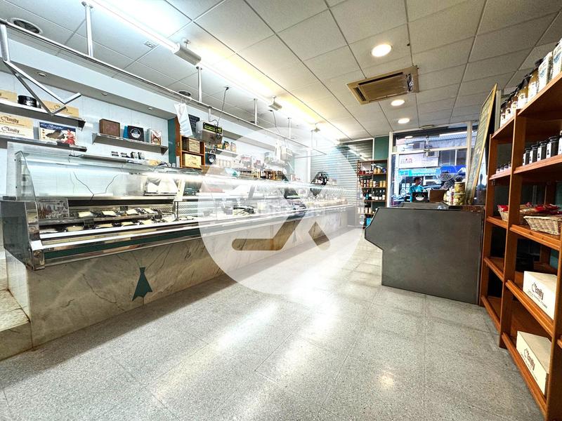 Foto 67f89fdb-e9f6-420a-9343-ec0692a24725. Traspàs local comercial a Centre Castelldefels