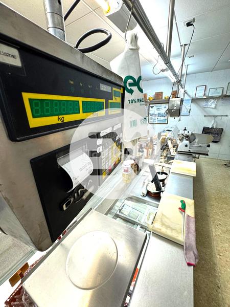 Foto 8f35e752-0774-4746-a054-1d29a9a350a0. Traspàs local comercial a Centre Castelldefels