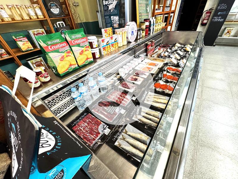 Foto 5d205a09-6a83-424f-ab8f-bec83808c3d1. Trapasso locale commerciale in Centre Castelldefels