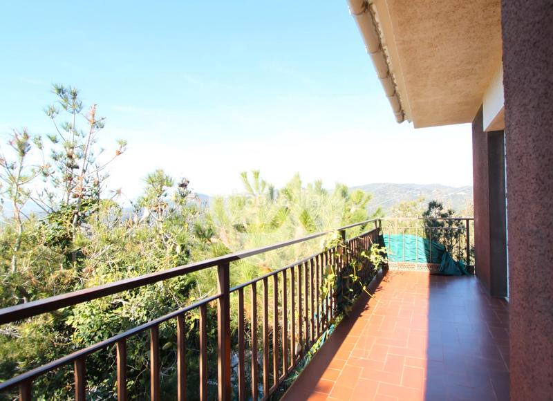 Foto 7b8e4712-fbbb-46b5-accc-2681b717c5ef. Terreno residencial en La Miranda Esplugues de Llobregat