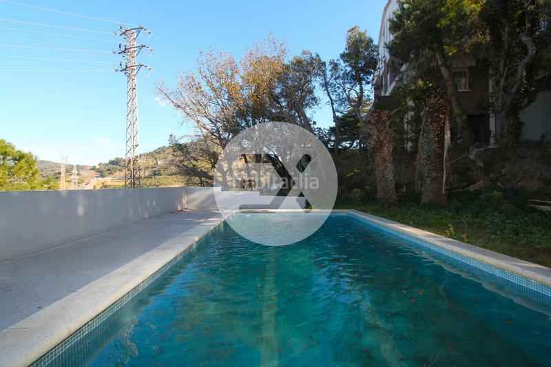 Foto 65cce533-5352-463e-912e-a39f0e6d9bc1. Wohngrundstück in La Miranda Esplugues de Llobregat