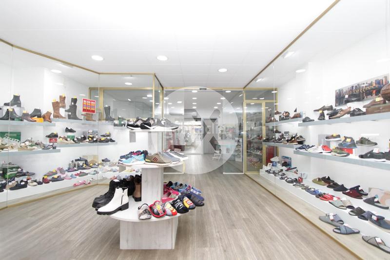 Foto afb8d11c-6b7d-42b4-be4f-a73a0f41ac81. Alquiler local comercial en Centre Castelldefels