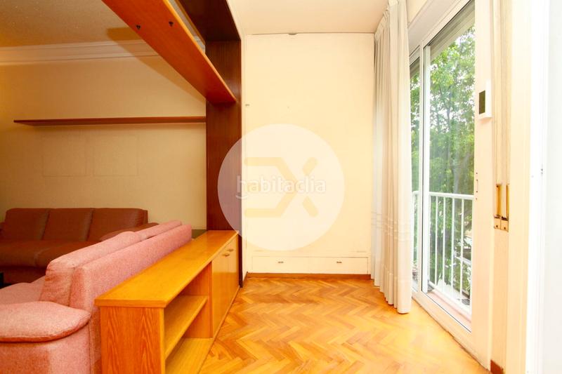 Foto 15affead-7b3b-486a-b1ae-f0bb890e6571. Piso en Sant Antoni Barcelona