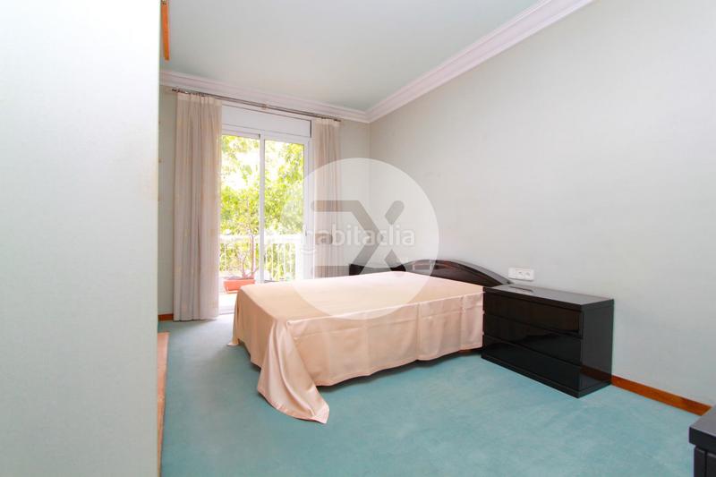 Foto 2391a1d0-a191-45b4-94c3-64ef757b4522. Piso en Sant Antoni Barcelona