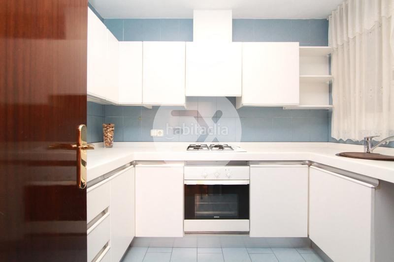 Foto a3640aae-e8e1-4a8d-84d2-7f984beced93. Piso en Sant Antoni Barcelona