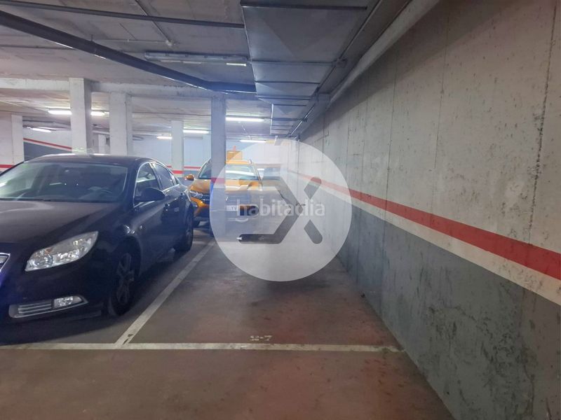 Foto 3e8dd122-a090-42d1-b3d8-fe6d7b5304ec. Aparcament cotxe a Castell-Poble Vell Castelldefels