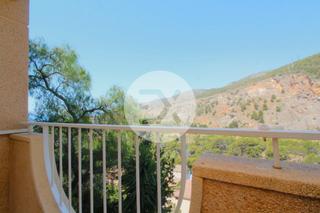 Reihenhaus in Les Botigues de Sitges. Casa adosada en venta en poal