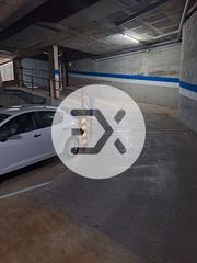 Autoparkplatz  Avinguda de la constitució. Plaza de parking en venta en canyars