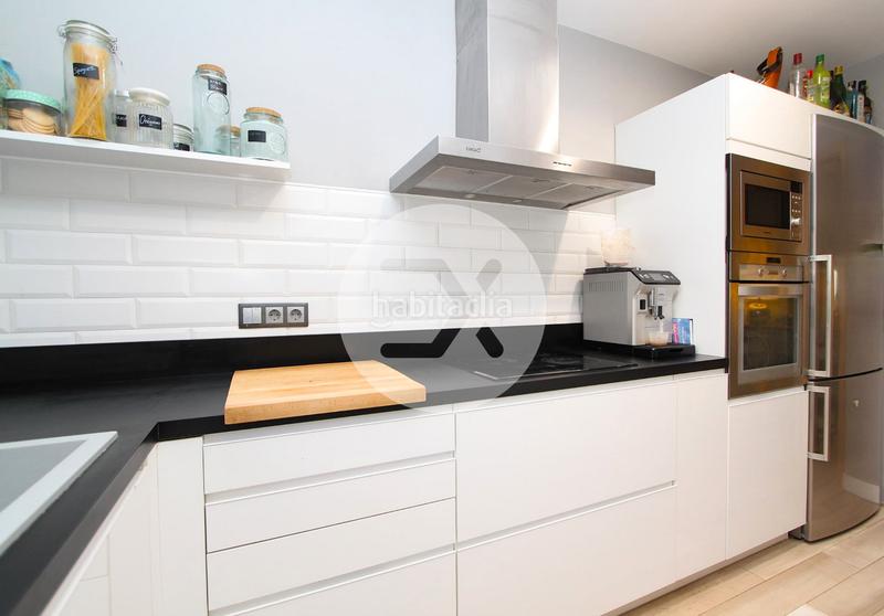 Foto e79c009a-b9e2-472c-86bc-260cce638216. Flat with parking pool in Castell-Poble Vell Castelldefels