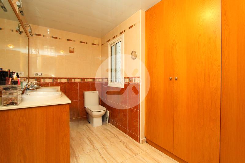 Foto ef20ab4d-2123-4303-ae17-e25c26d1e4c3. Piso  en venta en Centre en Centre Castelldefels