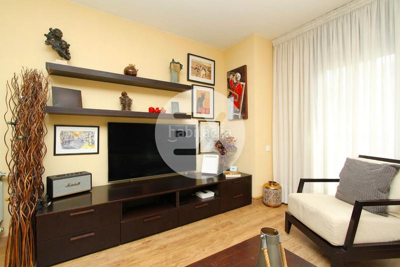 Foto 9b675e4a-7640-4af3-9951-0c6346147239. Dúplex duplex en venta en Centre en Centre Castelldefels