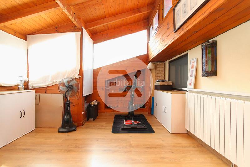 Foto a77a1b4c-eefd-485f-bb76-6ae20e287006. Dúplex duplex en venta en Centre en Centre Castelldefels