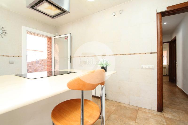 Foto 5a611952-b16c-4706-861b-64e91498cbe1. Casa con camino riscaldamento parcheggio piscina in Viladecans