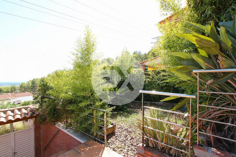 Foto d94d8b26-18aa-448e-ac44-313799d43525. Casa con camino riscaldamento parcheggio piscina in Viladecans