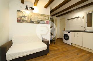 Flat in Raval. Piso en venta en barcelona