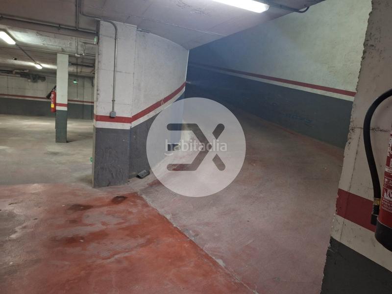 Foto a11556df-9f8f-49a6-a1dd-f6de9ff81706. Alquiler parking coche plaza de parking en alquiler en canyars en Castelldefels