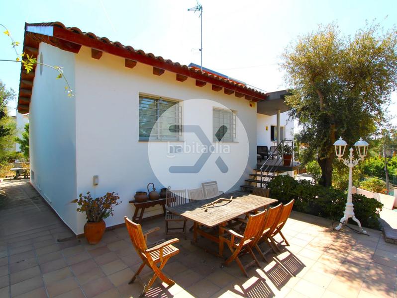 Foto 891f3984-e845-40a7-bec0-d9a5a96e8b8a. Haus mit parking in Montmar Castelldefels