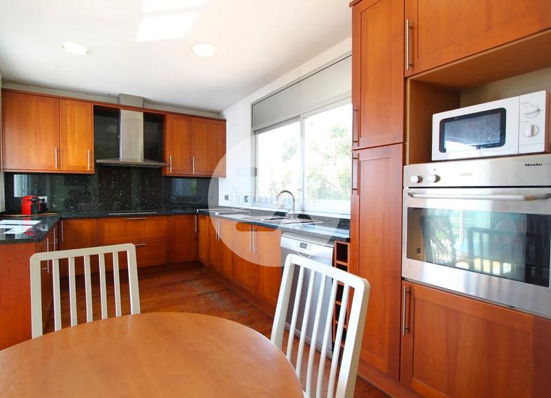 Foto 9605a863-b755-4c52-8ae2-8f00a4b2fb8b. House with parking in Montmar Castelldefels