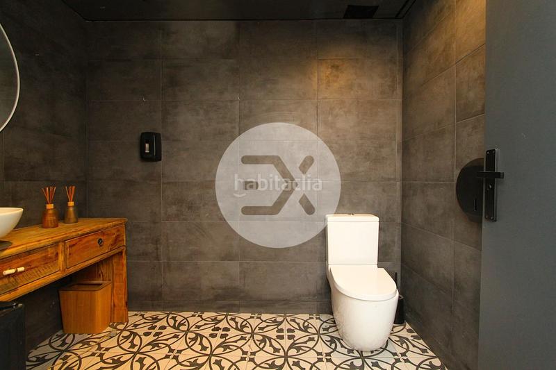 Foto e2c57886-cb65-4d0e-a8f9-cb86edbebf82. Business premise in Centre Castelldefels