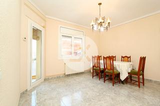 Appartement à Castell-Poble Vell. Piso en venta en centro