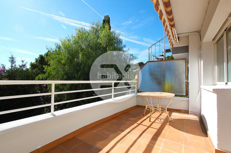 Foto 21a1b741-65bd-4320-801c-60cde0744d8f. Maison jumelée avec cheminée chauffage parking dans Castelldefels