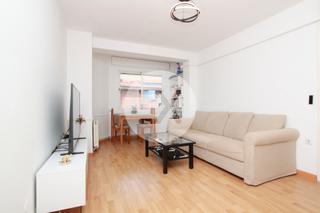 Etagenwohnung in Centre