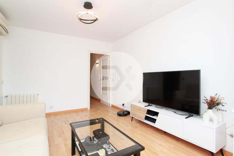 Foto 678af3ff-4a05-4e22-8ce5-62b1ef258daf. Piso  en venta en centro en Centre Castelldefels