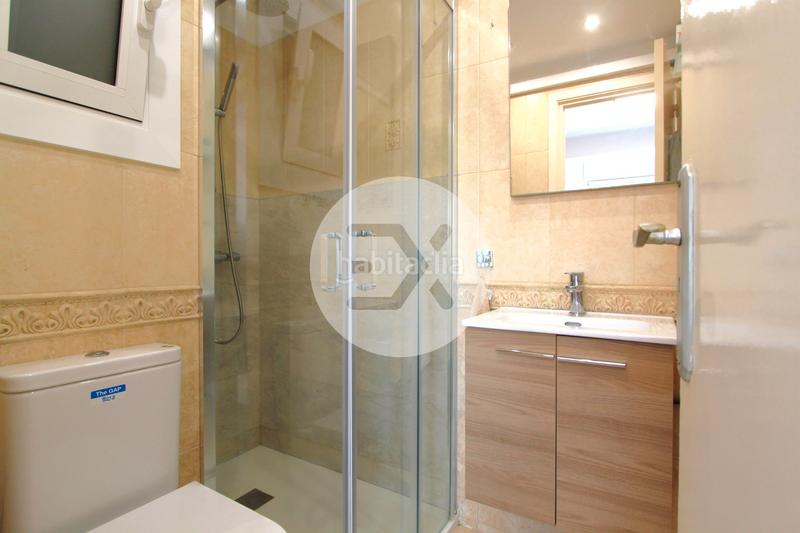 Foto bdaadc45-fce4-4b83-8df4-1c4caddfa90a. Piso  en venta en centro en Centre Castelldefels