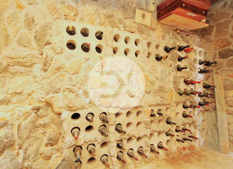 Foto ae67522d-5df6-4e3a-a321-4f2984b95f76. Casa con camino riscaldamento parcheggio piscina in Castelldefels