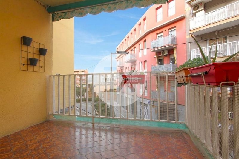 Foto 7f8e0333-0299-45eb-94fb-d52628257eae. Pis amb calefacció a Centre Castelldefels