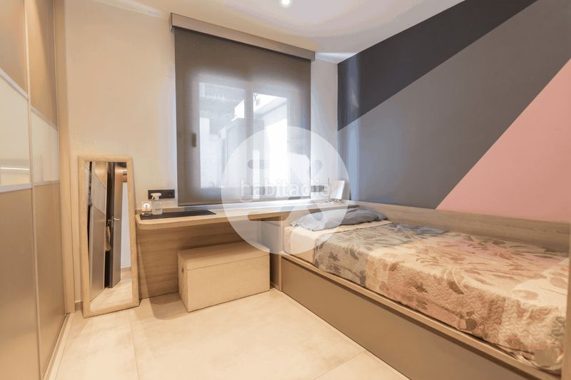 Foto be375ff3-e92d-49fa-ab6b-f8603a1a4239. Casa amb xemeneia calefacció aparcament piscina a Castelldefels