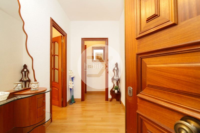 Foto 75e8f1d8-4fd6-4472-bb0c-52909d95c372. Pis a Castell-Poble Vell Castelldefels