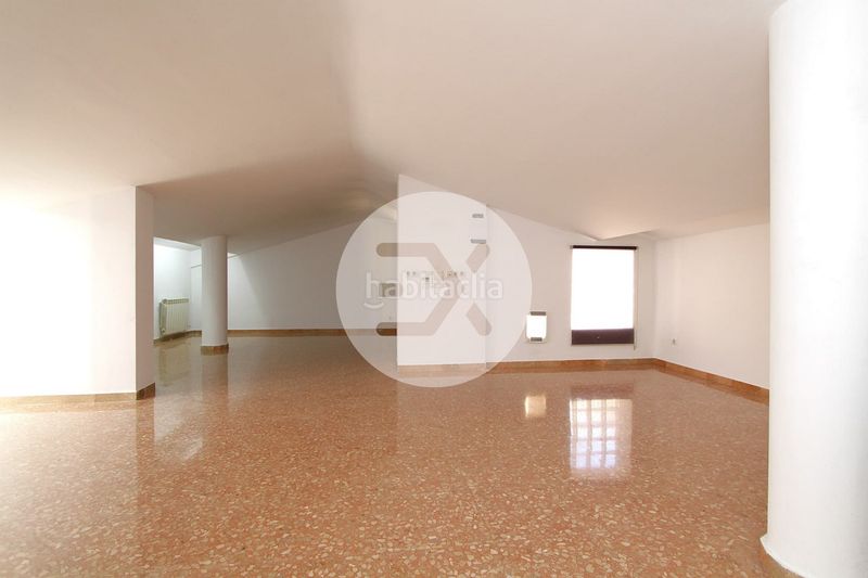 Foto cbe75bcc-13c8-4fa5-9803-a6dfd909c4f7. Dúplex en Centre Sant Boi de Llobregat