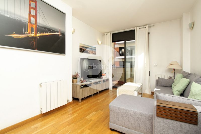 Foto cc288d58-6c92-43bd-811a-712c47326518. Flat with heating parking in Centre Castelldefels