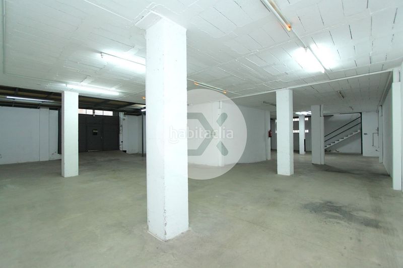 Foto 1e08f213-7908-4c0c-a3a2-560aa08c6658. Local comercial a La Roureda Viladecans