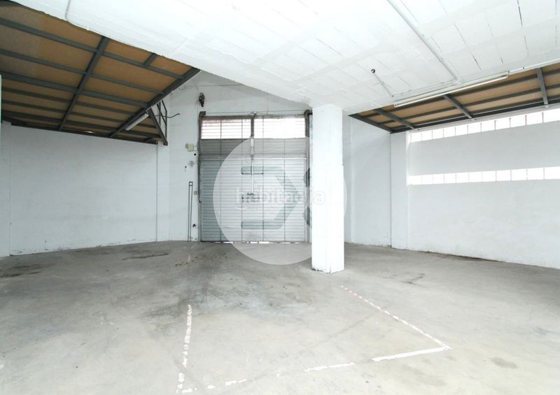 Foto 8711686c-da4b-4d19-89d4-872b72f61c03. Local comercial a La Roureda Viladecans