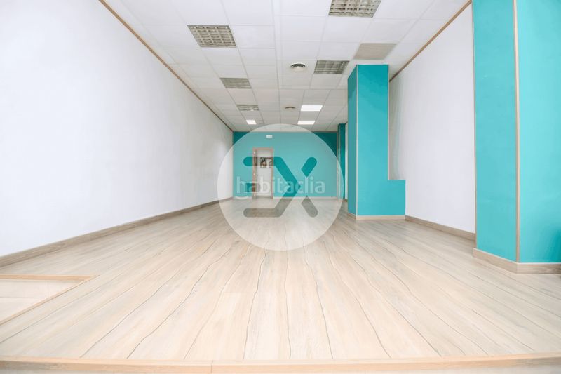 Foto 142851aa-6dc3-438d-97d5-b6b21a129bd6. Local comercial a Muntanyeta Castelldefels