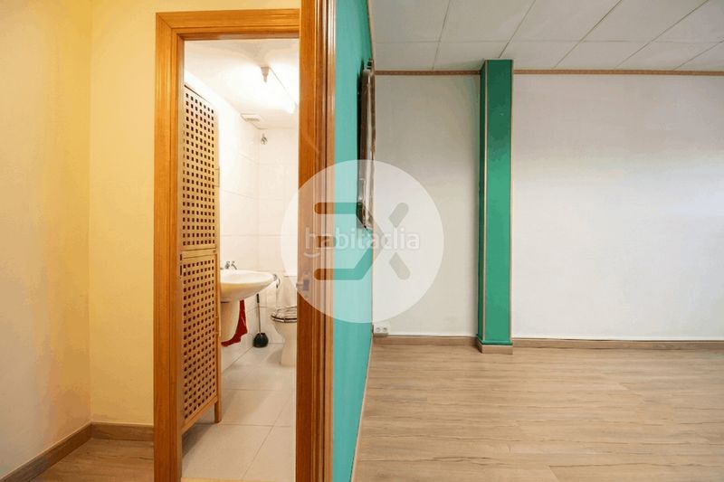 Foto 91bcaae6-52f6-483b-9be9-167d7c25ffc5. Local comercial a Muntanyeta Castelldefels