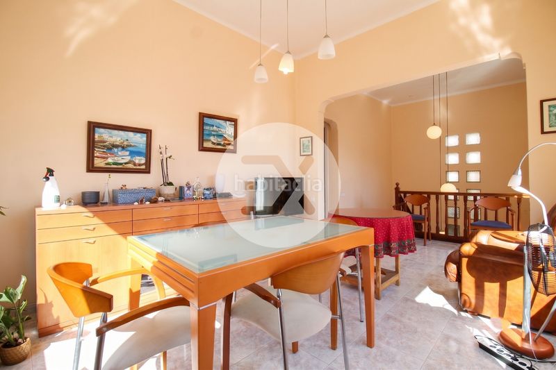 Foto 16a49bd5-4844-4024-ac9b-87502778361a. Casa amb aparcament a Montmar Castelldefels