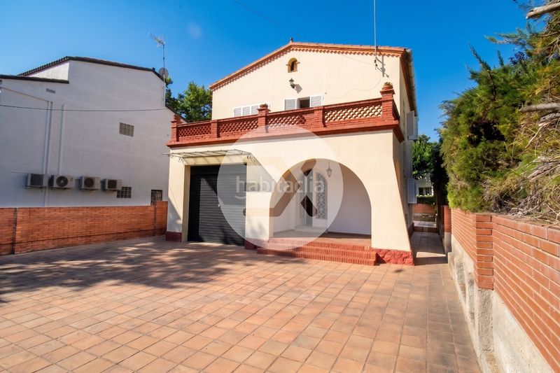 Foto 38781ce2-0731-40c5-a646-fd9a9174ea30. Casa amb aparcament a Montmar Castelldefels