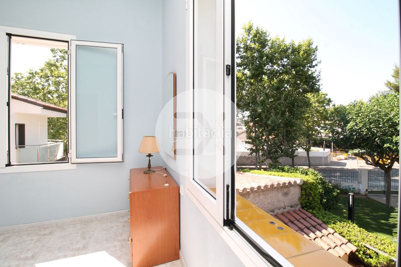 Foto 53294360-fee8-4ab2-9783-dfd763ac983a. Casa amb aparcament a Montmar Castelldefels