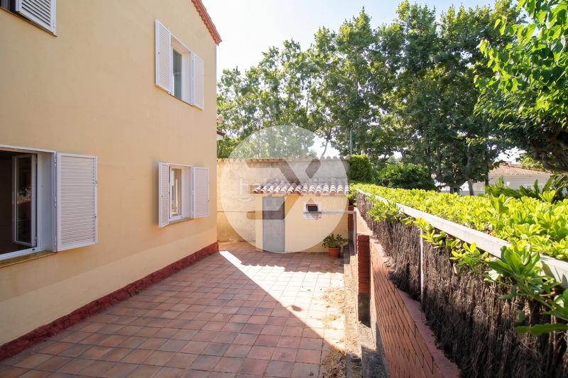 Foto 99d7d379-cd55-4366-b504-1b9a7cc8693f. Casa amb aparcament a Montmar Castelldefels