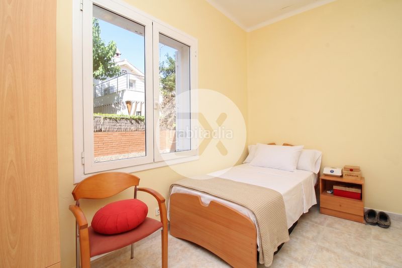 Foto ddd592e6-d01a-499b-bc00-073348c7a34b. Casa amb aparcament a Montmar Castelldefels