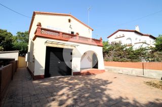 Maison à Montmar